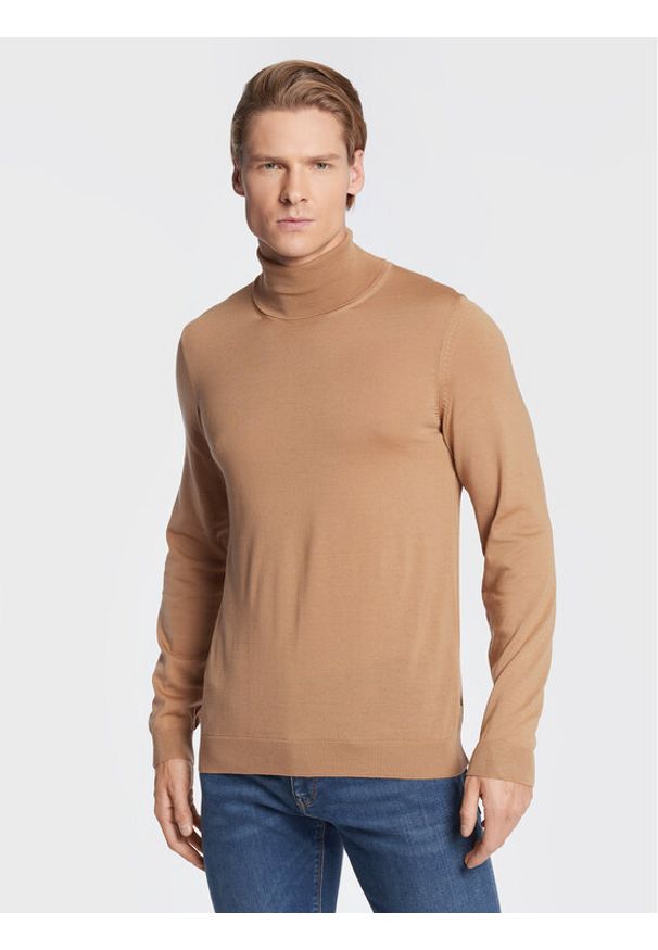 BOSS - Boss Golf Musso-P 50468262 Brązowy Slim Fit. Typ kołnierza: golf. Kolor: brązowy. Materiał: bawełna