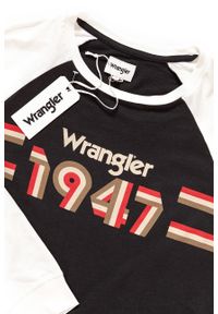Wrangler - LONGSLEEVE WRANGLER LS 1947 TEE FADED BLACK W7B82GOV6 112131552. Długość rękawa: długi rękaw. Wzór: nadruk #3