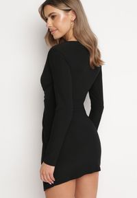 Born2be - Czarna Asymetryczna Sukienka z Ozdobnym Supełkiem i Drapowaniem Acantha. Kolor: czarny. Typ sukienki: asymetryczne. Styl: wizytowy #4