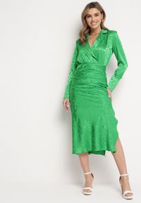 Born2be - Zielona Elegancka Spódnica Midi z Gumką w Pasie Falire. Kolor: zielony. Styl: elegancki #6