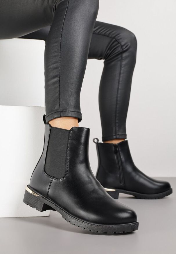 Born2be - Czarne Botki w Stylu Sztybletów z Elastyczną Wstawką Kanelle. Okazja: do pracy, na co dzień. Kolor: czarny. Styl: casual, elegancki