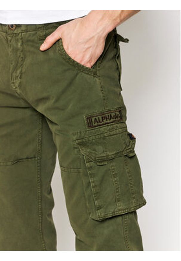 Alpha Industries Spodnie materiałowe Jet 101212 Zielony Straight Fit. Kolor: zielony. Materiał: bawełna