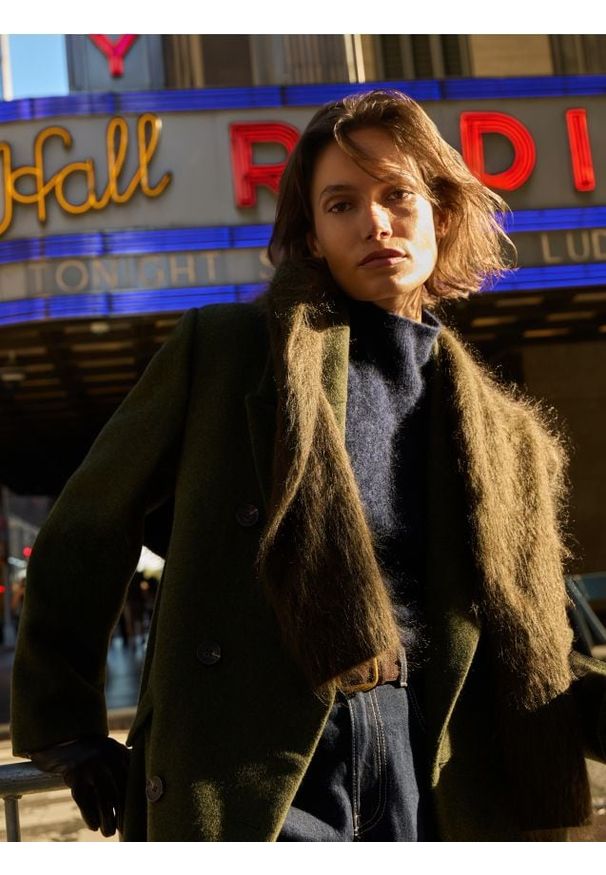 Reserved - Wełniany golf z dodatkiem kaszmiru - granatowy. Typ kołnierza: golf. Kolor: niebieski. Materiał: kaszmir, wełna