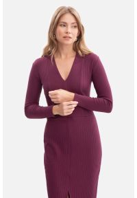 BeWear - Bawełniana sukienka dzianinowa ołówkowa z dekoltem V fiolet. Materiał: dzianina, bawełna. Typ sukienki: ołówkowe. Styl: klasyczny #2