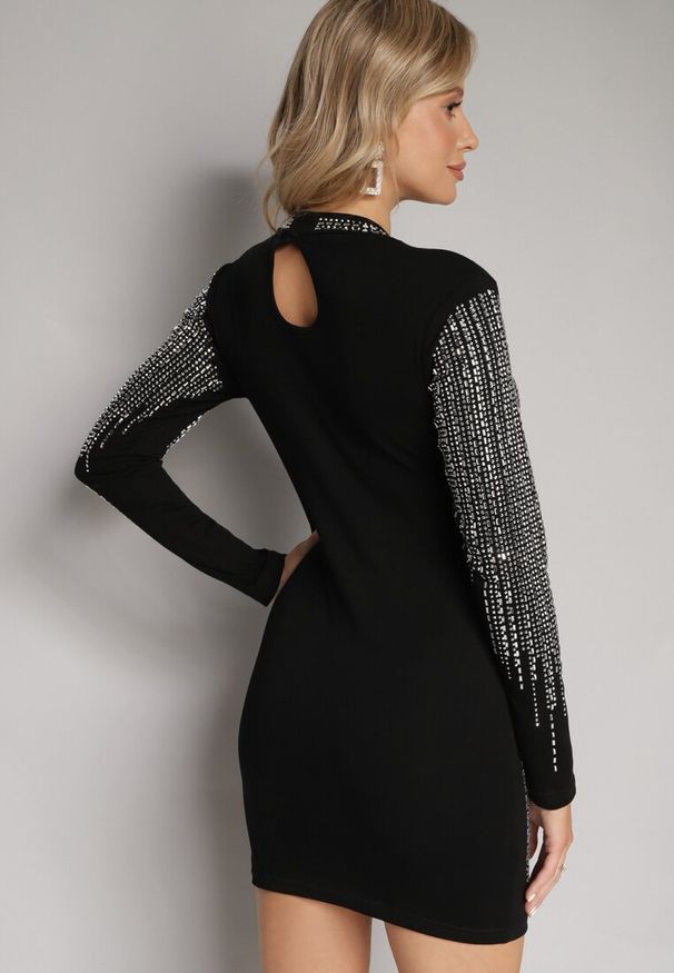 Born2be - Czarno-Srebrna Dopasowana Sukienka Mini w Cyrkonie Faola. Kolor: czarny. Wzór: aplikacja. Długość: mini