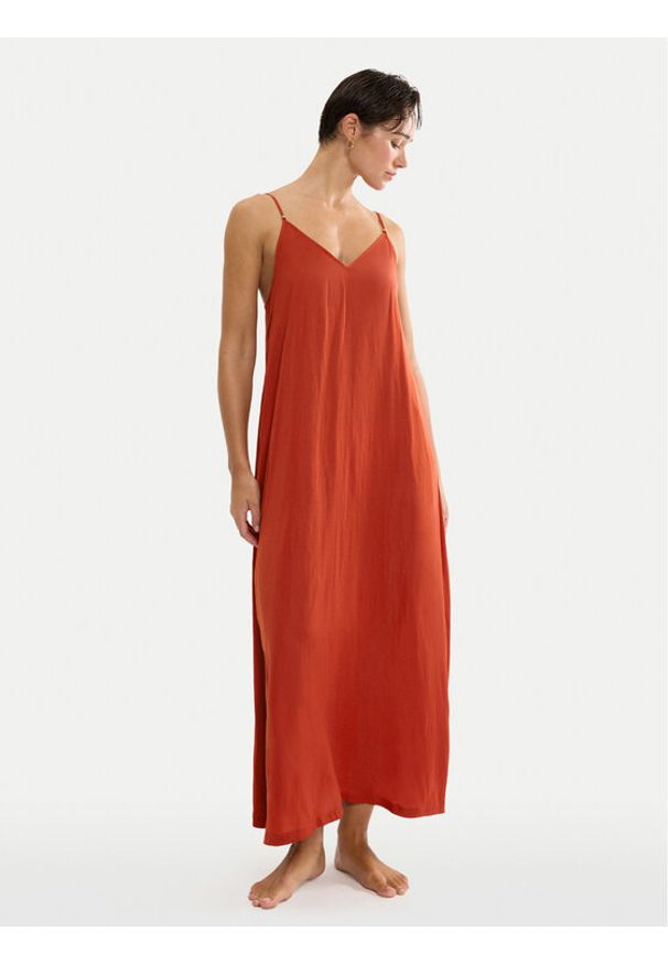 Triumph Sukienka letnia Summer Satin 10227240 Pomarańczowy Relaxed Fit. Kolor: pomarańczowy. Materiał: syntetyk. Sezon: lato