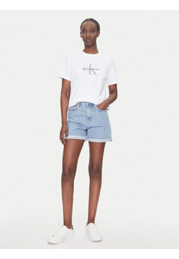 Calvin Klein Jeans T-Shirt Hero LV047B865G Biały Regular Fit. Kolor: biały. Materiał: bawełna