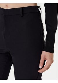 only - ONLY Spodnie capri Gitta 15349571 Czarny Slim Fit. Kolor: czarny. Materiał: syntetyk
