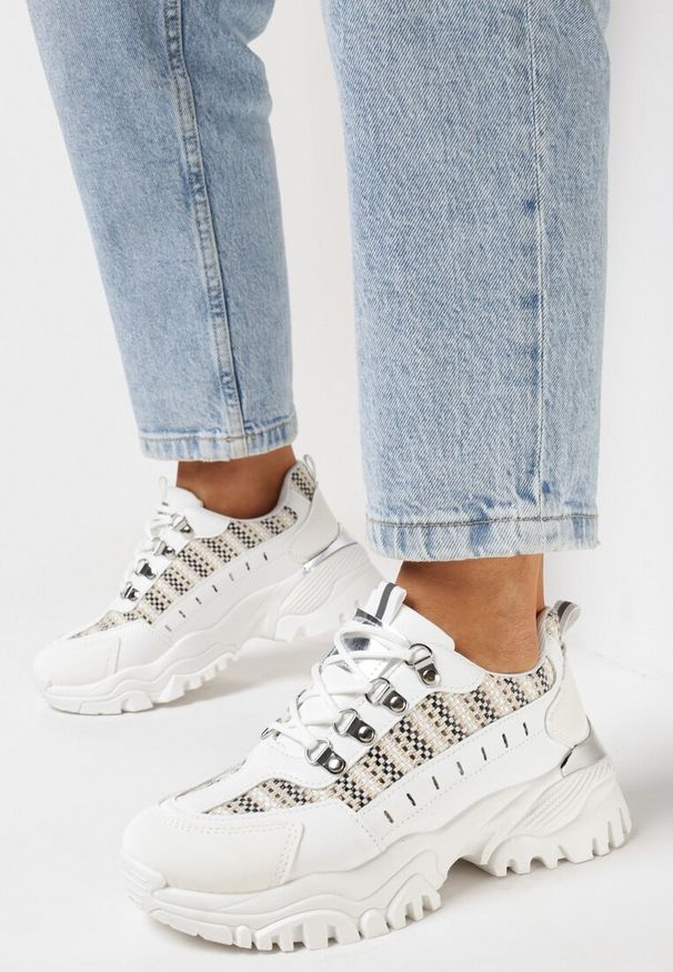 Born2be - Białe Sneakersy na Grubej Podeszwie Frostina. Kolor: biały