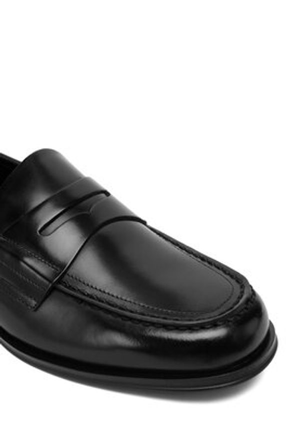 Aldo Półbuty Keifer 14098576 Czarny. Kolor: czarny. Materiał: skóra, lakier