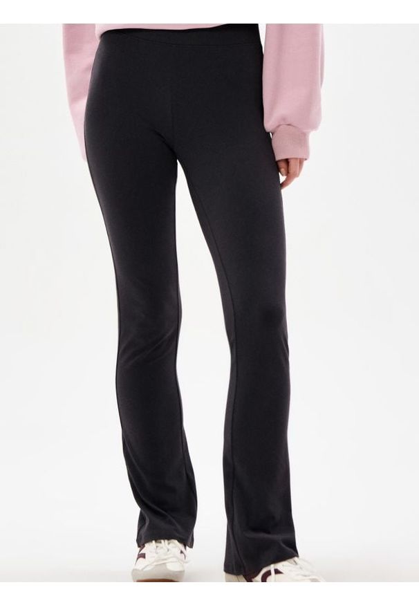 Sinsay - Spodnie flare - szary. Kolor: szary