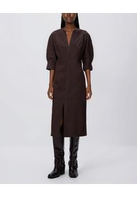 Reserved - Sukienka maxi z rozcięciem - brązowy. Kolor: brązowy. Materiał: tkanina, bawełna. Typ sukienki: proste. Długość: maxi #1