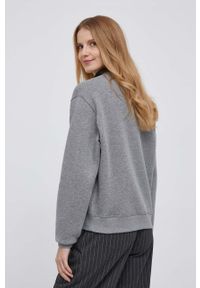 TOMMY HILFIGER - Tommy Hilfiger bluza damska kolor szary. Kolor: szary. Materiał: bawełna. Wzór: nadruk. Styl: klasyczny #4