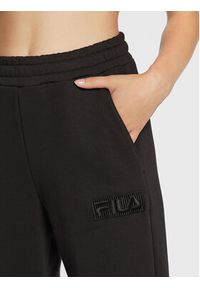 Fila Spodnie dresowe Bandirma FAW0254 Czarny Regular Fit. Kolor: czarny. Materiał: dresówka, bawełna