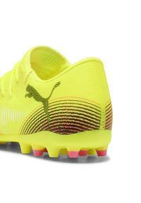 Puma - Buty piłkarskie FUTURE 8 MATCH MG niskie PUMA Yellow Alert Black Sun Struck Pink. Kolor: czarny, różowy, wielokolorowy, żółty. Sport: piłka nożna