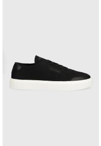 Calvin Klein tenisówki męskie kolor czarny. Nosek buta: okrągły. Zapięcie: sznurówki. Kolor: czarny. Materiał: materiał, skóra, guma