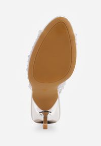 Renee - Srebrne Siateczkowe Sandały na Szpilce VICES Ozdobione Cyroniami Amamenis. Nosek buta: otwarty. Kolor: srebrny. Materiał: skóra, materiał. Wzór: aplikacja. Sezon: lato. Obcas: na szpilce. Wysokość obcasa: średni #4