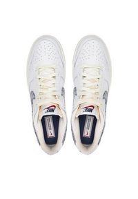 Nike Sneakersy Dunk Low FN6881 100 Biały. Kolor: biały. Materiał: skóra