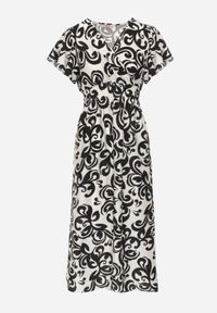 Renee - Czarna Taliowana Sukienka z Wiskozy z Kopertowym Dekoltem Jynaela. Typ kołnierza: dekolt kopertowy. Kolor: czarny. Materiał: wiskoza. Wzór: nadruk. Typ sukienki: kopertowe. Styl: boho #6