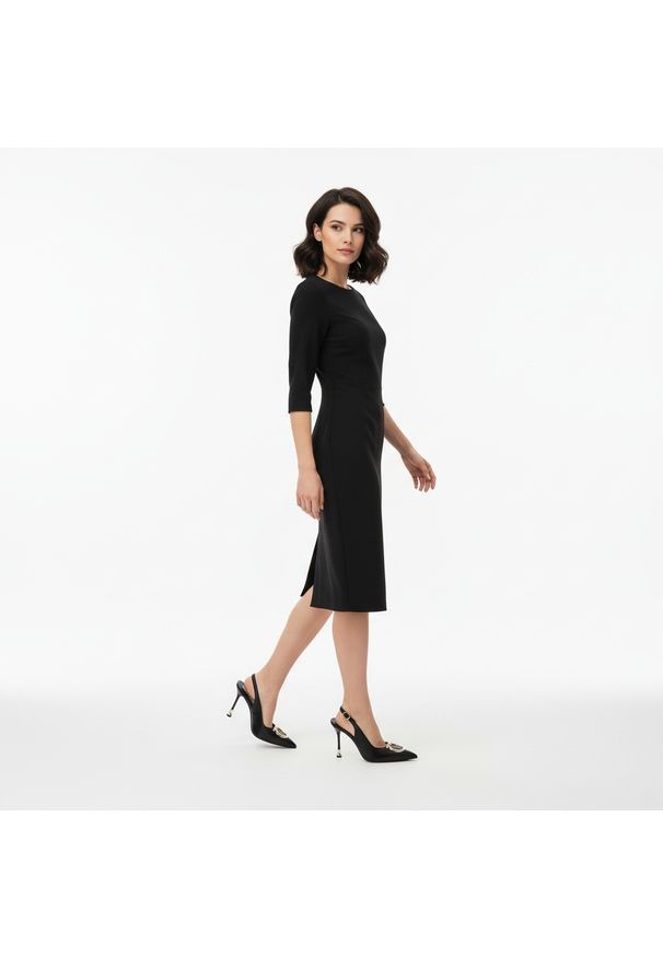 CheBello - Czółenka damskie Chebello, cholewka ze skóry naturalnej z odkrytą piętą i smukłym noskiem ozdobione metaliczną klamrą osadzone na cienkim obcasie pod. Zapięcie: klamry. Kolor: czarny. Materiał: skóra. Szerokość cholewki: normalna. Wzór: aplikacja. Obcas: na obcasie. Styl: elegancki, klasyczny. Wysokość obcasa: średni