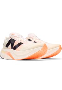 Buty damskie New Balance FuelCell SC Elite V4 WRCELCW4 – beżowe. Kolor: beżowy. Materiał: włókno, guma, materiał, syntetyk. Szerokość cholewki: normalna. Sport: bieganie, fitness #3