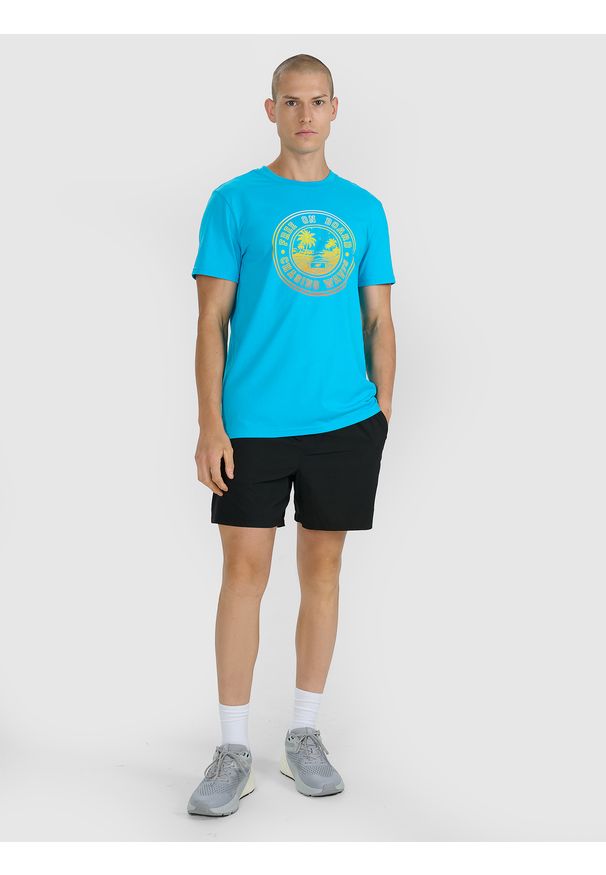 4f - 4F T-shirt regular z nadrukiem męski - niebieski S. Okazja: na co dzień. Kolor: niebieski. Materiał: jersey, materiał, bawełna. Wzór: nadruk. Styl: sportowy, klasyczny, casual