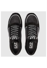 EA7 Emporio Armani - EA7 Czarne sneakersy damskie ze srebrnym logo. Kolor: czarny. Materiał: materiał, zamsz, skóra. Wzór: aplikacja