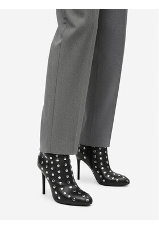 Eva Minge Botki EO-MARY-121949 Czarny. Kolor: czarny. Materiał: skóra