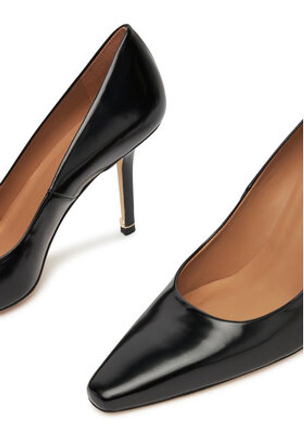 BOSS Szpilki Charlize 50548509 Czarny. Kolor: czarny. Materiał: skóra. Obcas: na szpilce