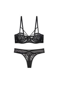 Intica - Komplet bielizny koronkowej ze strapsami regulowanymi Behjat. Kolor: czarny. Materiał: koronka. Wzór: paski, koronka