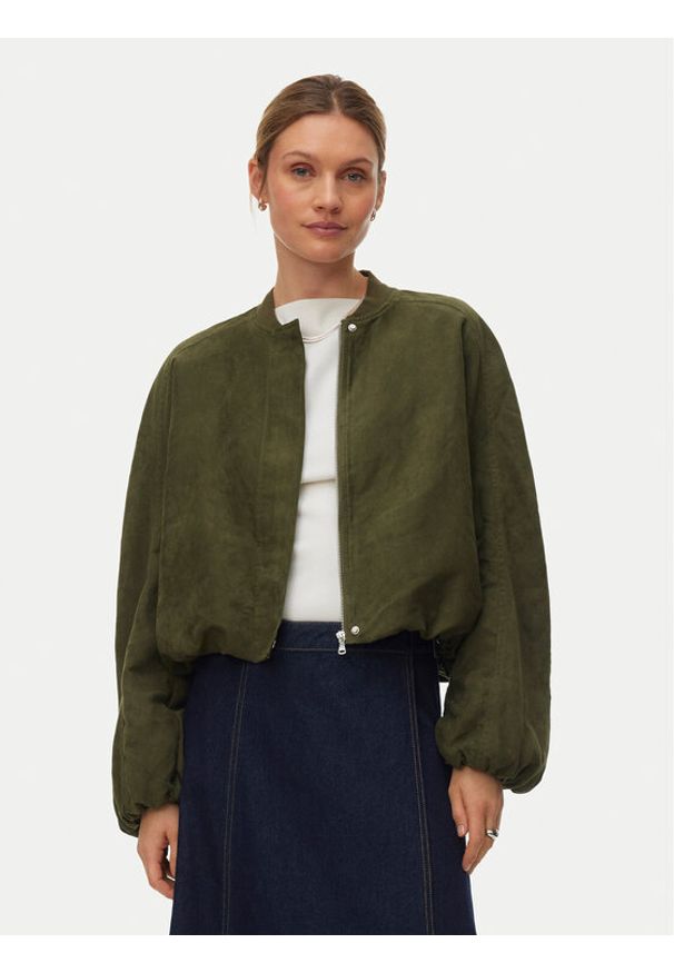 Vero Moda Kurtka bomber Kathy 10346529 Zielony Relaxed Fit. Kolor: zielony. Materiał: syntetyk