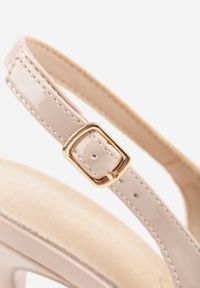 Renee - Beżowe Szpilki Slingback VICES z Lakierowanym Połyskiem i Skórzaną Wkładką Marinja. Nosek buta: szpiczasty. Kolor: beżowy. Materiał: skóra, lakier. Obcas: na szpilce. Styl: elegancki, wizytowy #8