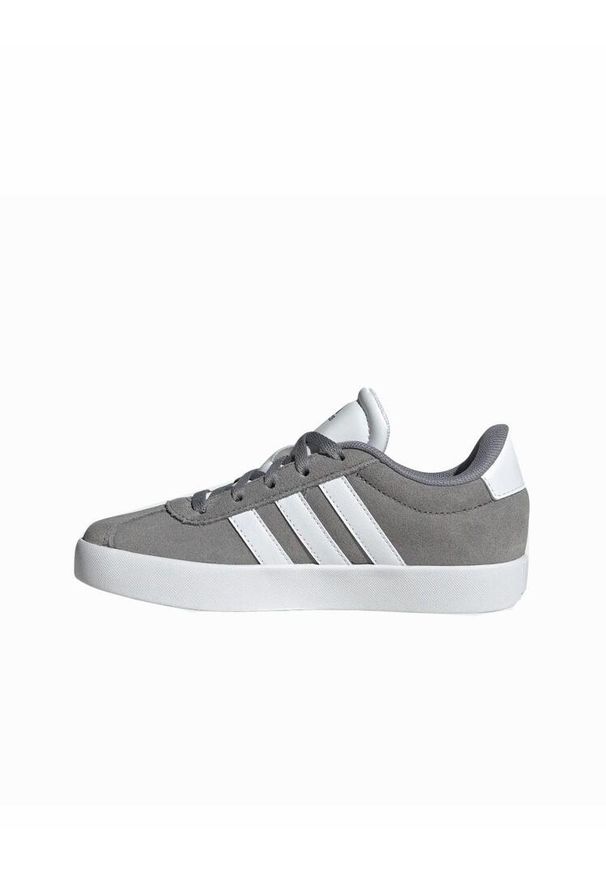 Adidas - Kapcie ADIDAS VL COURT 3.0 K Szary. Okazja: na co dzień. Kolor: szary. Materiał: skóra