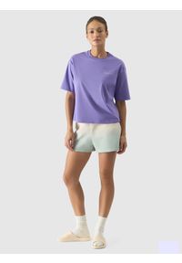 4f - 4F T-shirt oversize z nadrukiem damski - fioletowy XS. Okazja: na co dzień. Kolor: fioletowy. Materiał: bawełna, jersey, skóra, dzianina. Wzór: nadruk. Styl: klasyczny, sportowy, casual