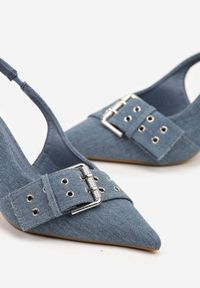 Born2be - Niebieskie Szpilki Vices z Ozdobnym Paskiem i Klamrą Kollarea. Okazja: na co dzień. Nosek buta: szpiczasty. Zapięcie: klamry. Kolor: niebieski. Materiał: jeans. Obcas: na szpilce. Styl: elegancki, casual. Wysokość obcasa: średni #4