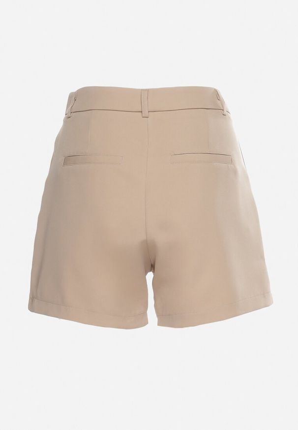 Born2be - Beżowe Bermudy Szorty z Wysokim Stanem i Eleganckim Wykończeniem Ulapia. Okazja: na co dzień. Stan: podwyższony. Kolor: beżowy. Styl: elegancki