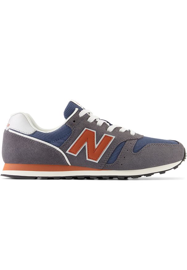 Buty męskie New Balance ML373OG2 – szare. Okazja: na co dzień. Zapięcie: sznurówki. Kolor: szary. Materiał: materiał, zamsz, syntetyk, guma. Szerokość cholewki: normalna. Model: New Balance 373