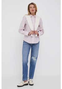 TOMMY HILFIGER - Tommy Hilfiger koszula bawełniana damska kolor różowy regular z kołnierzykiem klasycznym. Okazja: na co dzień. Typ kołnierza: kołnierzyk klasyczny. Kolor: różowy. Materiał: bawełna. Długość rękawa: długi rękaw. Długość: długie. Styl: klasyczny #5