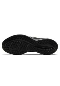 Buty do biegania Nike Downshifter 11 M CW3411-002 czarne. Okazja: na co dzień. Kolor: czarny. Materiał: materiał, guma, tkanina, syntetyk. Szerokość cholewki: normalna. Sezon: wiosna. Model: Nike Downshifter. Sport: bieganie