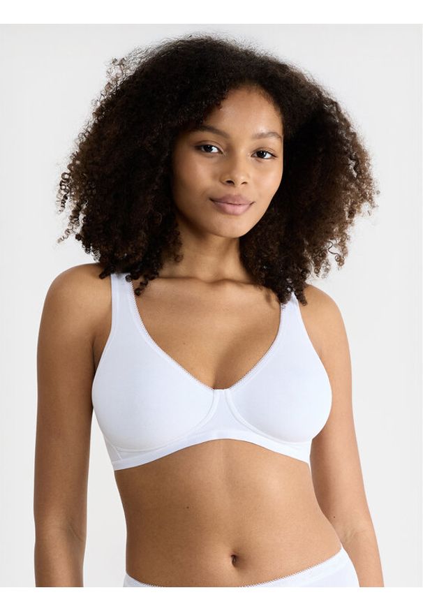 Sloggi Biustonosz bezfiszbinowy Basic 10222327 Biały. Kolor: biały. Materiał: bawełna