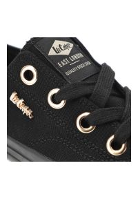Trampki damskie Lee Cooper, cholewka z materiału tekstylnego wiązanie z przodu metalowe oczka na płaskiej podeszwie, czarne, LCW-26-02-4069L SVL-653. Okazja: na co dzień. Zapięcie: sznurówki. Kolor: czarny. Materiał: materiał. Szerokość cholewki: normalna. Obcas: na płaskiej podeszwie. Styl: casual, klasyczny #8