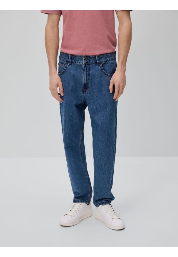 Reserved - Jeansy carrot z efektem sprania - indigo jeans