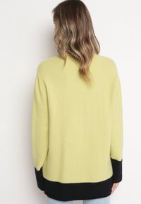 Born2be - Jasnozielony Luźny Sweter w Kropki Alynnia. Kolor: zielony. Materiał: tkanina, dzianina. Długość rękawa: długi rękaw. Długość: długie. Wzór: kropki. Styl: klasyczny #4