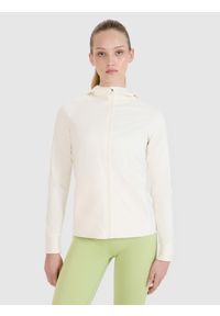 4f - 4F Bluza treningowa regular szybkoschnąca damska - biała M. Okazja: na co dzień. Typ kołnierza: kaptur. Kolor: biały. Materiał: dzianina, włókno, syntetyk, materiał, elastan. Długość rękawa: raglanowy rękaw. Wzór: gładki, ze splotem, jednolity. Styl: sportowy, casual. Sport: fitness