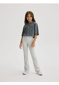 Reserved - Bawełniane spodnie flare - jasnoszary. Kolor: szary. Materiał: bawełna