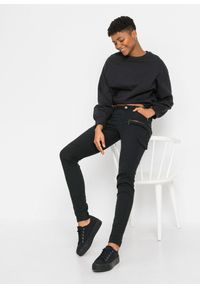 bonprix - Spodnie bojówki z elastycznego materiału z bawełną. Kolor: czarny. Materiał: materiał, bawełna #3