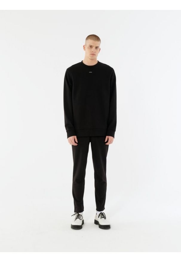outhorn - Bluza oversize z nadrukiem męska. Okazja: na co dzień. Materiał: poliester, bawełna, dzianina, materiał. Wzór: nadruk. Styl: casual