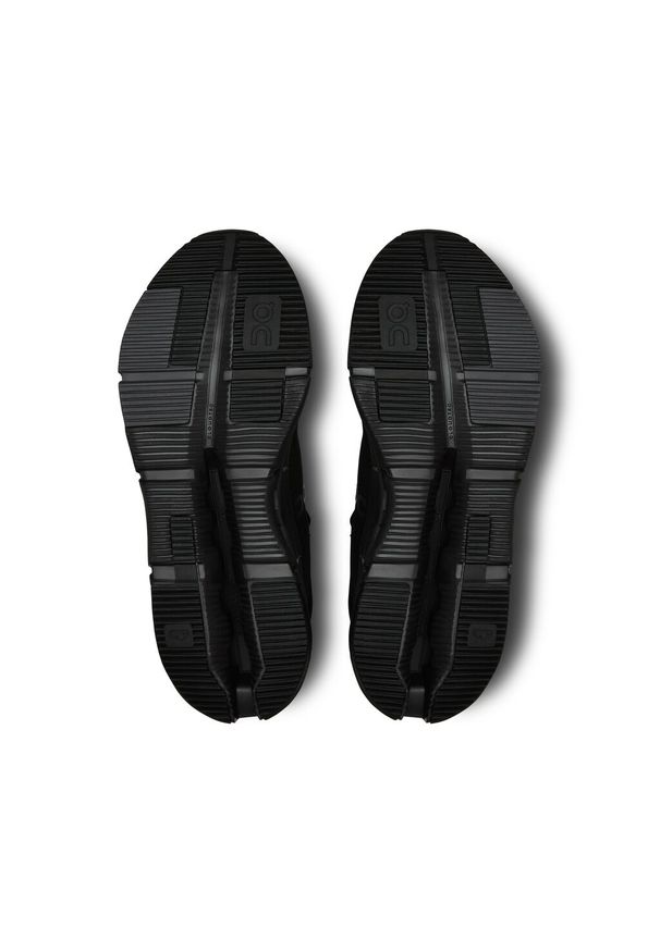 On - ON CLOUDNOVA 2 Sneakersy męskie. Okazja: do pracy, na spacer, na co dzień. Kolor: czarny. Sport: turystyka piesza