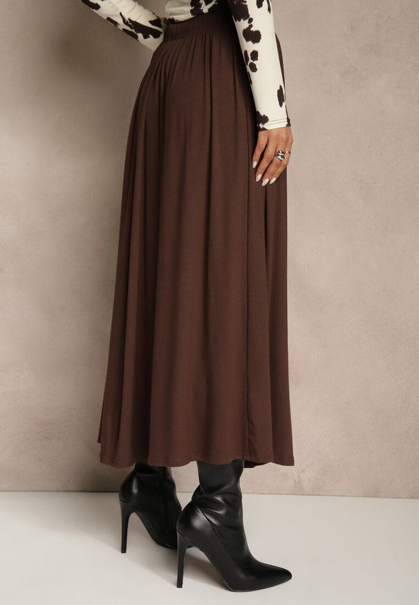 Renee - Brązowa Rozkloszowana Spódnica z Bawełny Tussala. Kolor: brązowy. Materiał: bawełna. Styl: elegancki