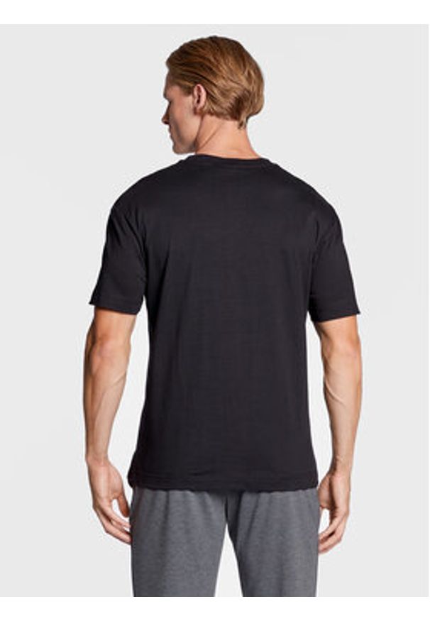 Calvin Klein T-Shirt K10K110669 Czarny Regular Fit. Kolor: czarny. Materiał: bawełna